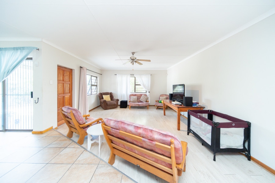 4 Bedroom Property for Sale in Dorchester Heights Eastern Cape